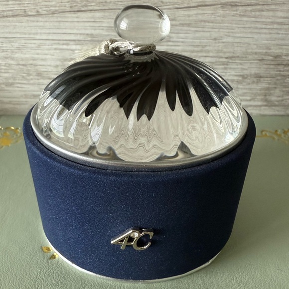 🚫SOLD🚫 18K Solid Gold 3 Diamond Ring Size 6.5 - Picture 9 of 13